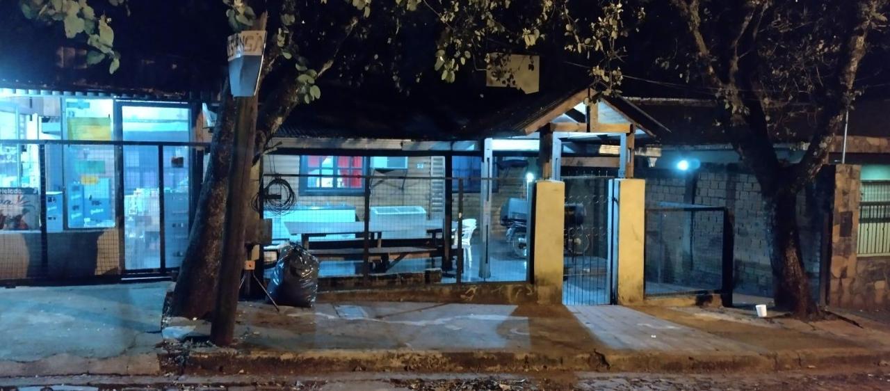 Liart Hospedajes Puerto Iguazu Luaran gambar